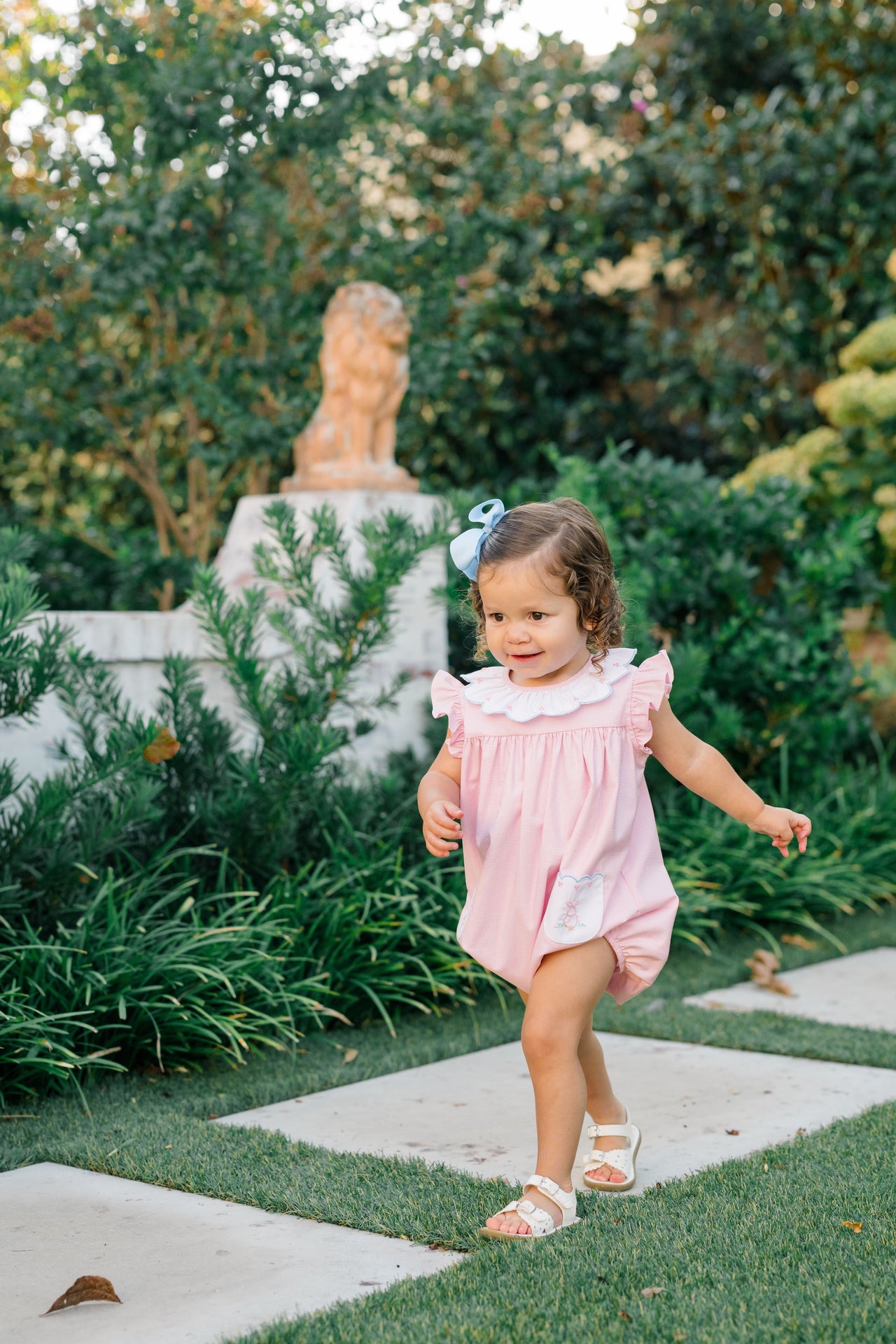 Clover Bunny Girl Bubble